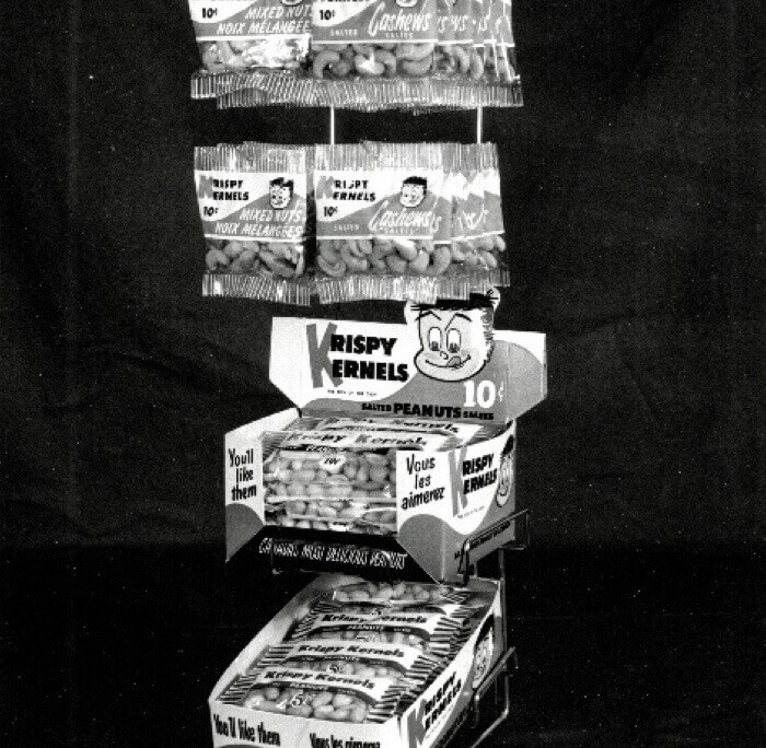 Présentoir de noix en 1953